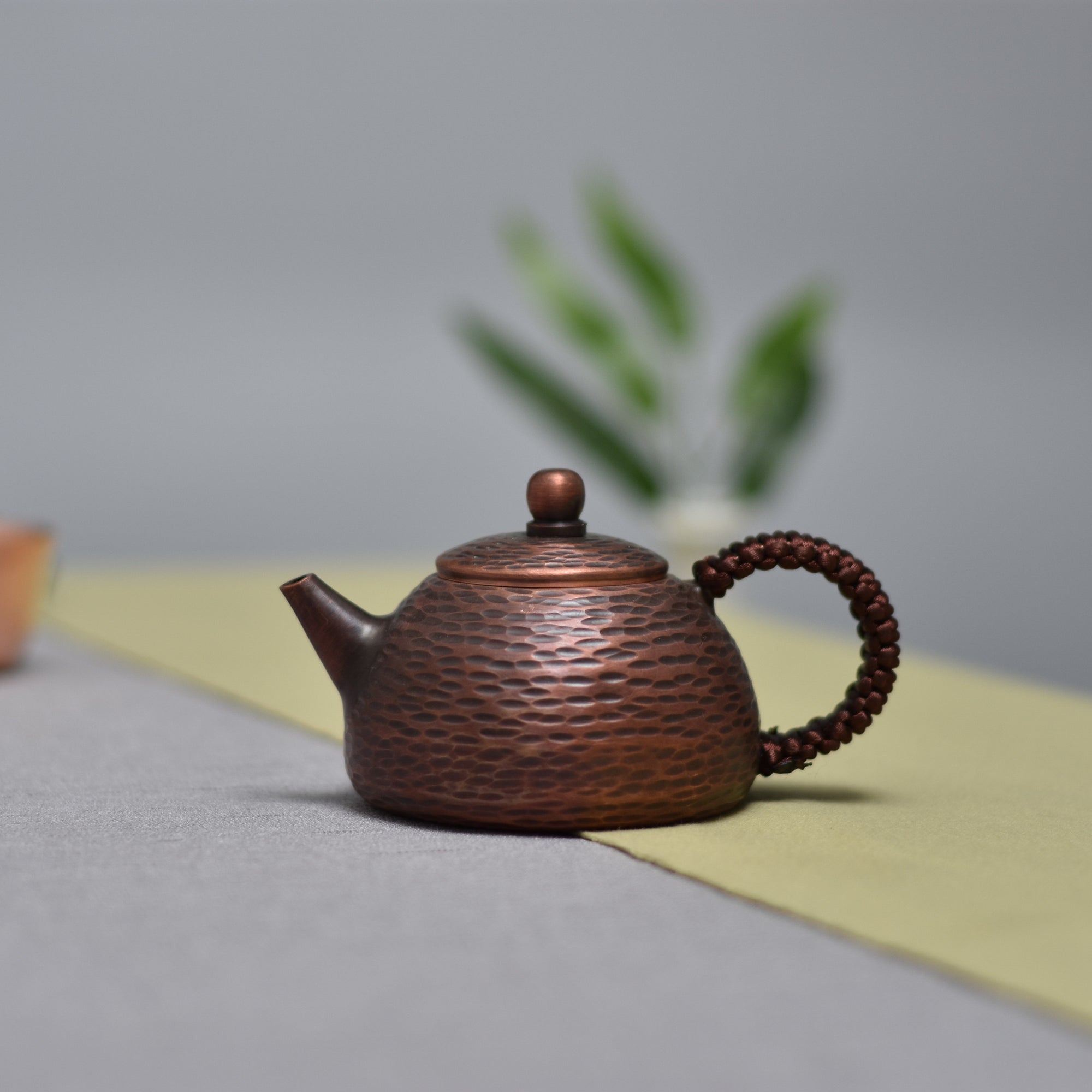 andgefertigter Teekessel aus reinem Kupfer – Traditionelle Kupferkanne im japanisch-asiatischen Stil