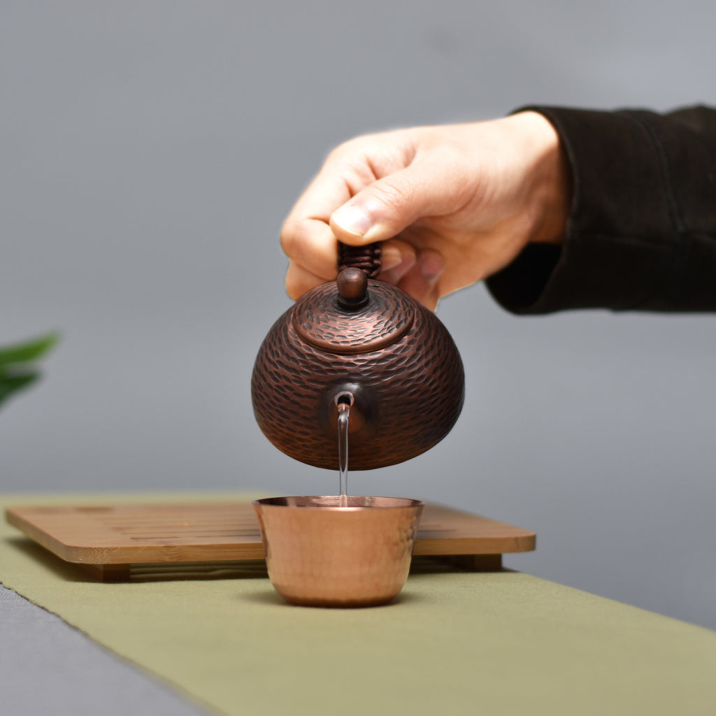 andgefertigter Teekessel aus reinem Kupfer – Traditionelle Kupferkanne im japanisch-asiatischen Stil